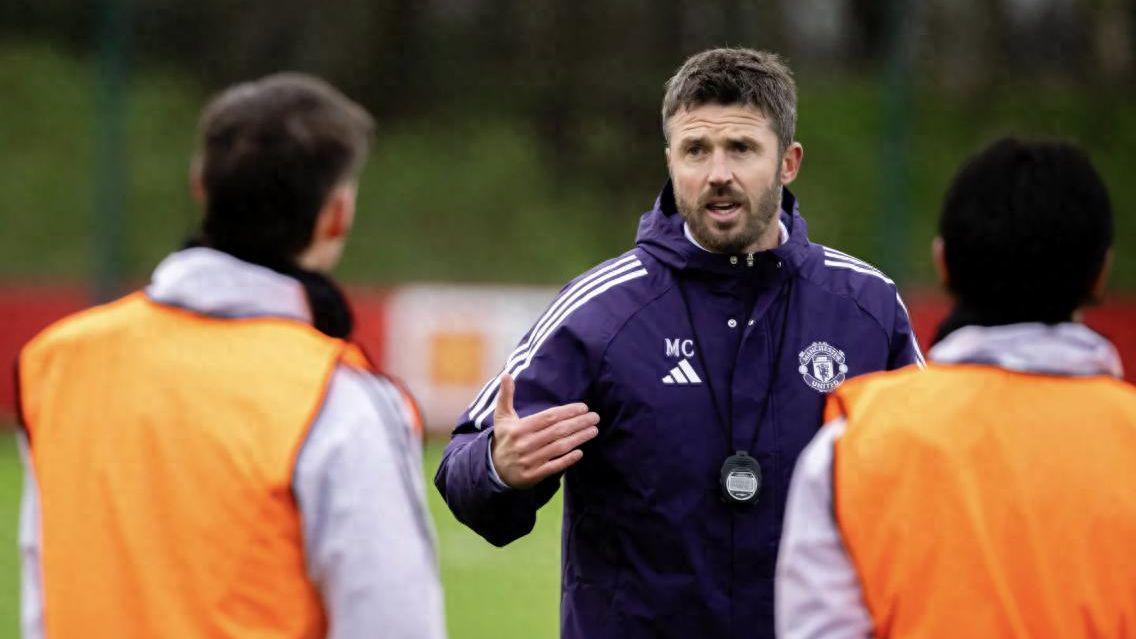 世界杯2026世界杯官方网站-卡里克上任即“松绑”：废除两位前任的铁律，曼联更衣室焕然一新