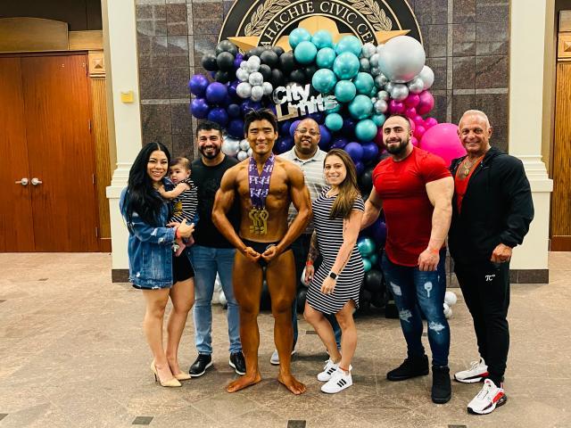 2026世界杯官网-阿诺德·施瓦辛格的“阿诺” 中国健美少年美国夺3金